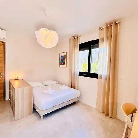 Апартаменты Menton - Coliving, Parking & Breakfast