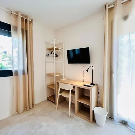 Menton - Coliving, Parking & Breakfast *